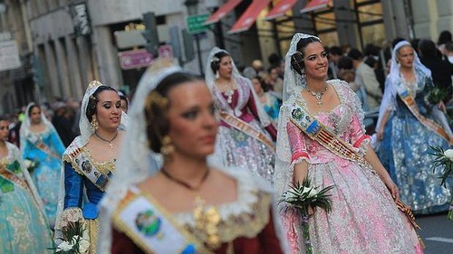 Valencia en Fallas: Fiestas, gastronomía y consejos
