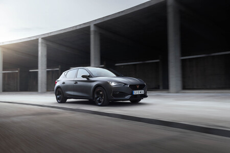 CUPRA León eTSI Prueba Contacto 45