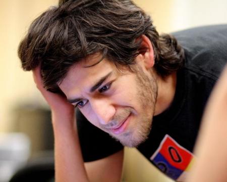 El padre de Aaron Swartz dice que su hijo fue asesinado por el gobierno y traicionado por el MIT