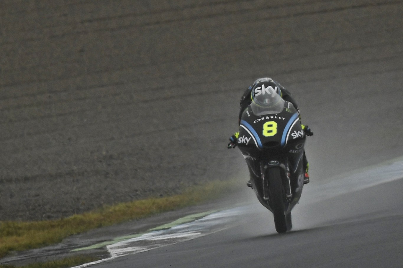 Dominio y pole para Nicolo Bulega en Motegi, Joan Mir no se la juega 