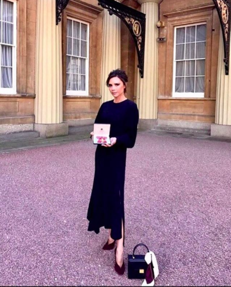 Victoria Beckham ya tiene su OBE, vamos, que la han condecorado