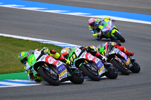 Eric Granado se arma de paciencia para completar el doblete en Jerez; Miquel Pons se estrena en el podio