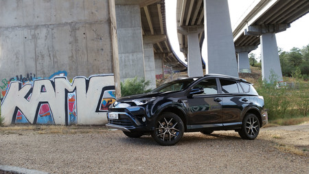 Toyota Rav4 Hybrid 3