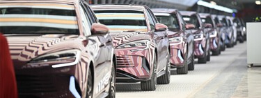 Trump le lee la cartilla a México y a China: si exportamos autos chinos hechos en México, pagarán el 100% extra de aranceles en EE. UU.
