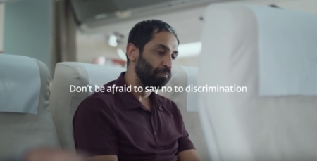 Este vídeo te hará reflexionar sobre la discriminación en los vuelos