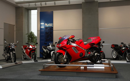 Honda nos regala una visita virtual al museo donde guarda joyas como la NSR500 de Mick Doohan, Dream E o NR 750
