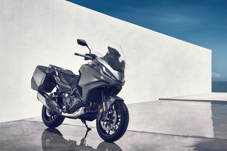 HOna NT1100