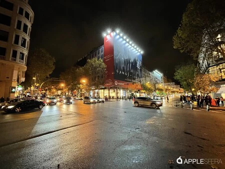 iPhone 12 Pro Maxでナイトモードなしの超広角で撮影した写真。