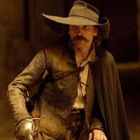 El nuevo libro de Alatriste revalida un trono que permanece vacío: Pérez-Reverte ha creado nuestra franquicia más popular