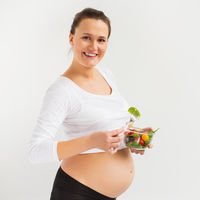 Una dieta baja en carbohidratos durante el embarazo podría aumentar el riesgo de defectos en el tubo neural