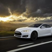 El Autopilot 2.0 llegará a los Tesla la semana que viene y mantendrá mejor los límites de velocidad