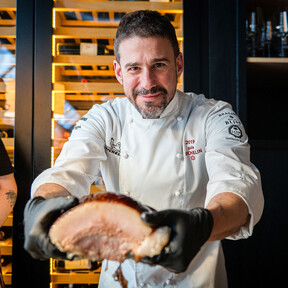 Casquería del cerdo ibérico en un estrella Michelin: el menú efímero que busca “replicar el espíritu de la montanera de Salamanca”