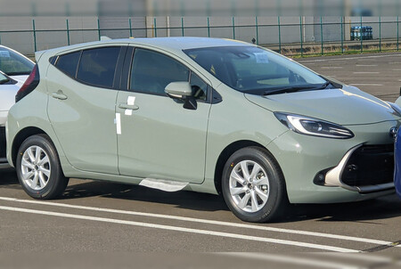 ¡Espiado! El Toyota Prius C 2022 deja al descubierto su nueva generación desde Japón