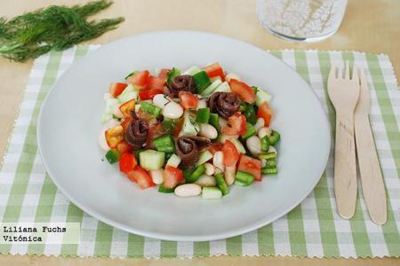 Ensalada de judías blancas con anchoas. Receta saludable