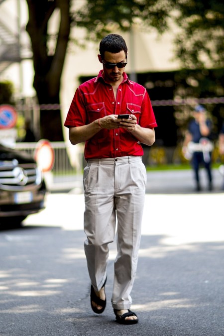 El mejor streetstyle de la semana: saca tus camisas y camisetas porque les vas a sacar mucho partido a partir de ahora