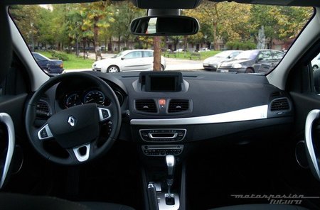 Renault-Fluence-ZE-presentacion-07