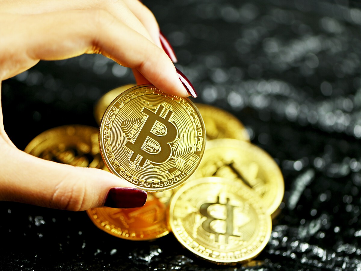 Pasó años con millones de euros en bitcoin atrapados en un USB porque no  sabía la contraseña. Contaba con 3 opciones para sacarla