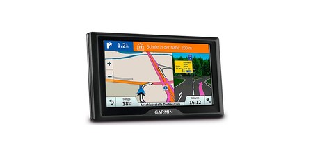 Garmin Drive 50 EU LMT, un básico navegador de salpicadero a muy buen precio hoy, en Amazon, por 119,99 euros