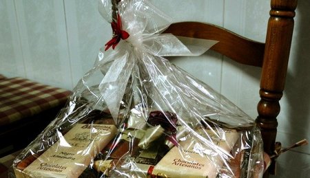 Cestas de navidad anticrisis para mayores de 52 años en Granada