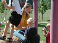 ¿Hasta qué punto tenemos que educar a los niños de los demás en el parque?‏