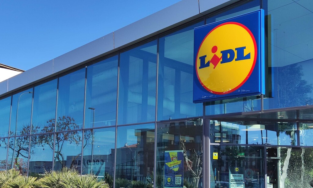 Ya en Lidl la solución barata para ocultarte de las miradas cotillas de los vecinos mientras estás en el balcón o la terraza 