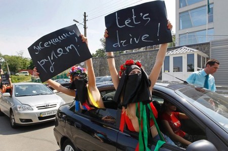 Femen Arabia Saudi 700x463