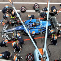 La F1 pensaba apostar por el combustible sintético en todos sus coches para 2026, pero se han encontrado una sorpresa inesperada: el precio se ha multiplicado por 10