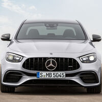 Dueños de Mercedes-Benz demandan a la marca por quemaduras de primer y segundo grado provocadas por su logo 