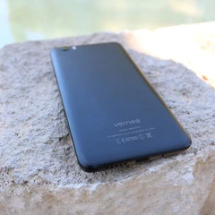 Foto 10 de 13 de la galería vernee-mars-pro-diseno en Xataka Android