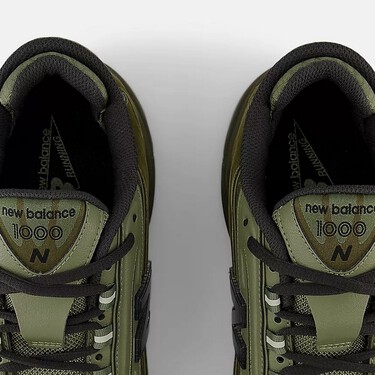 Inspiradas en el camuflaje, estas zapatillas de New Balance que parecen cubiertas de musgo serán el par perfecto que querrás lucir todo el otoño