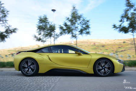 Bmw I8 Protonic Frozen Yellow 6