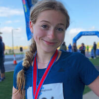 A sus 25 años ha ganado 14 millones de dólares de la forma más inesperada posible: ha reinventado la rueda de las relaciones sociales entre jóvenes