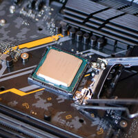 “Tu ADN se fusionará con el procesador”: quiso mostrar cómo aplicar pasta térmica y terminó invocando al caos en internet 