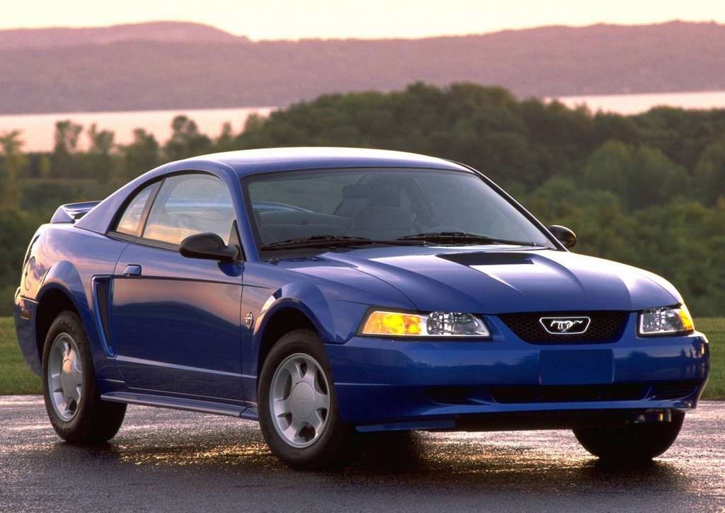 ¡La espera terminó! Este es el nuevo Ford Mustang 2000 