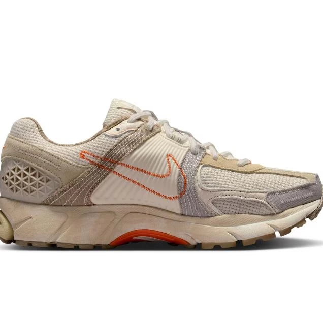Zapatillas de Casual de hombre Nike ZOOM VOMERO 5 Nike - Blanco

