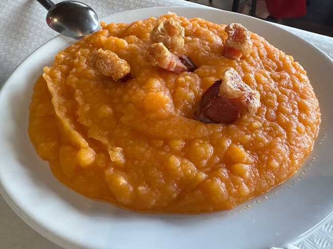 Patatas Revolconas