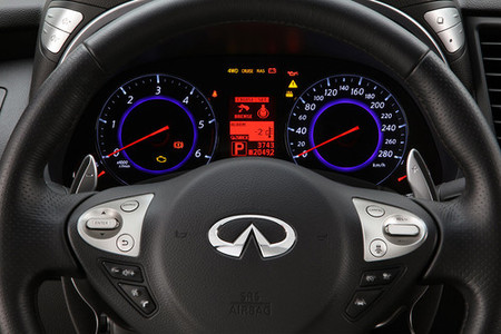 Infiniti FX30d