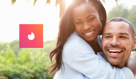 Tinder empieza a probar nuevas funciones de seguridad: un botón del pánico y la verificación de fotos, entre ellas