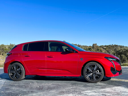 Peugeot 308 2021 lateral