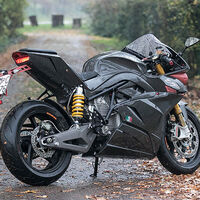 Eran la marca de motos eléctricas más prometedora y hasta llegaron a MotoGP, pero el Tesla de las motos quebró y ahora se subasta
