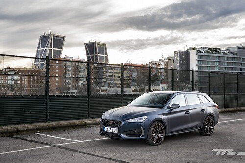 Probamos el CUPRA León ST híbrido enchufable: con un chasis delicioso y ahora con etiqueta CERO, pero sin tanta garra
