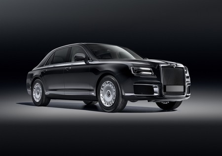 Este 'Rolls-Royce' ruso se llama Aurus Senat y es la versión civil de la limusina de Putin