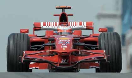 Raikkonen, el más rápido para empezar en Mónaco