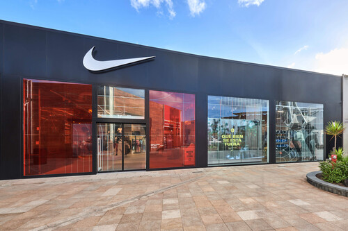 Zapatillas, chaquetas y más: Nike arranca su Black Friday con descuentos de hasta el 50%