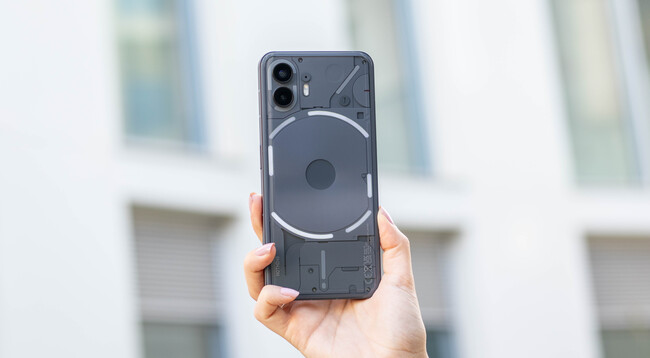 Nothing Phone (2)