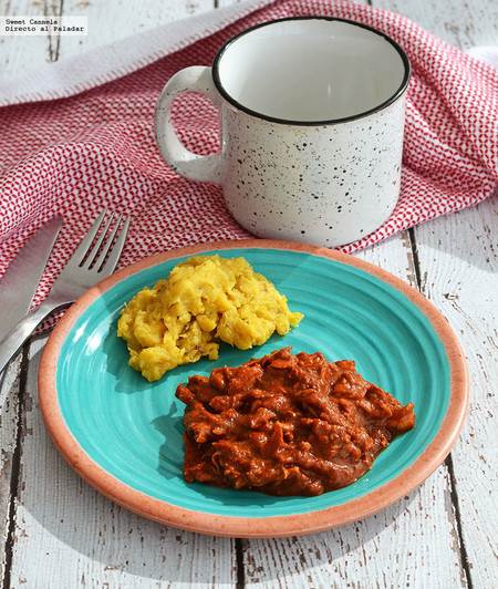 Pollo en adobo. Receta mexicana