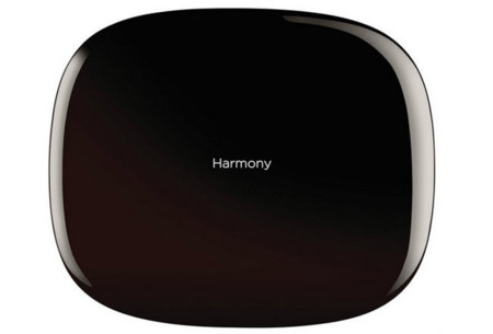Logitech Harmony Ultimate Hub convierte cualquier smartphone en un mando a distancia