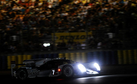 24 horas de Le Mans 2014: El solitario Toyota número 7 se distancia de los rivales