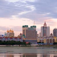 Hay una ciudad que mantiene a flote gran parte de la economía de Rusia en tiempos de guerra. Y está en la frontera china