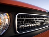 Teasers del Dodge Challenger SRT8